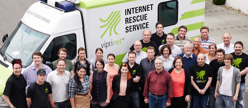 viprinet_boensch_gruppenportrait_outdoor